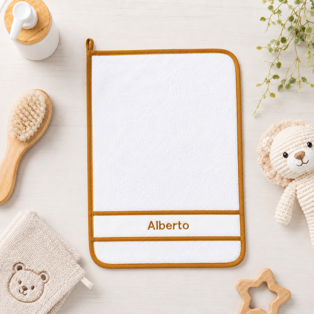 Asciughino ricamato personalizzato con nome - immagine 4